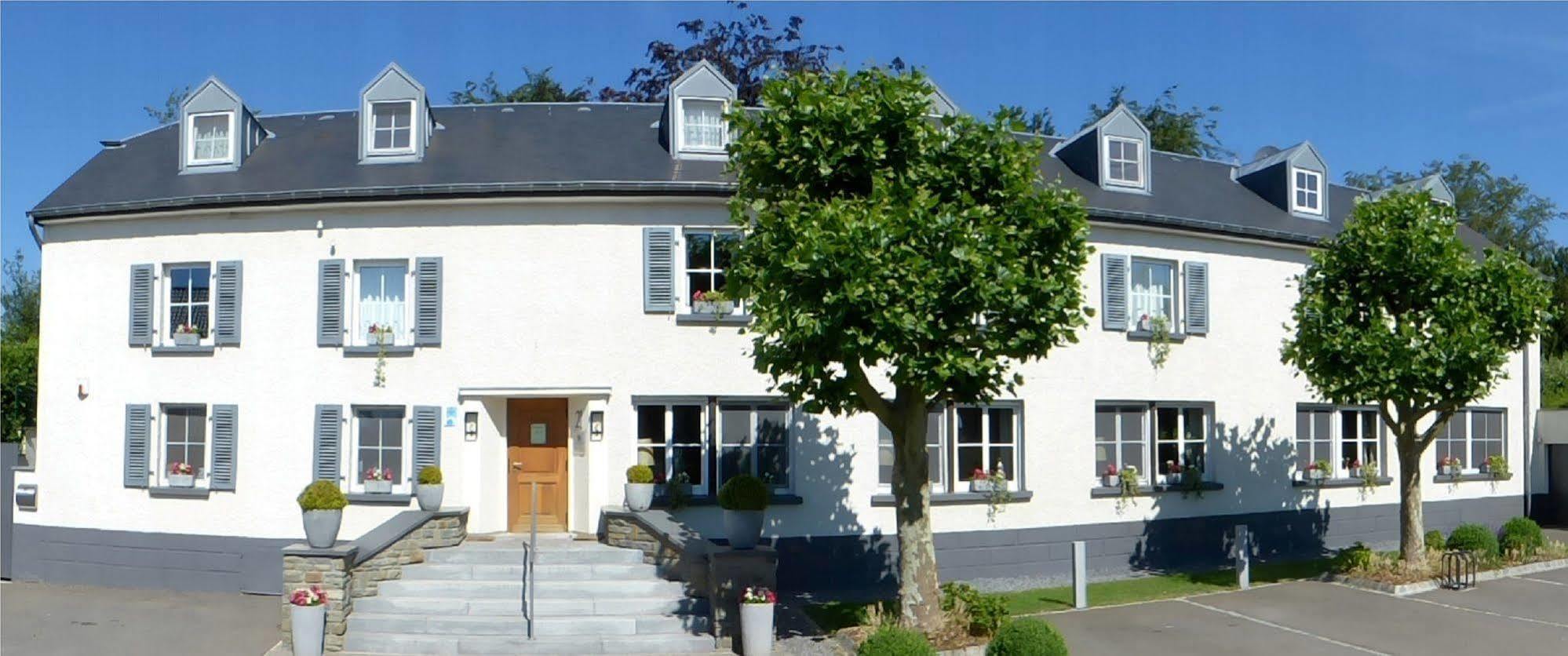 Hotel Manoir Kasselslay Clervaux Exterior foto